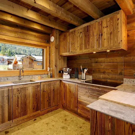 Chalet Chalet d'Exception avec Sauna et Cheminée - 12 Pers, 6 Pièces - FR-1-575-32 Courchevel