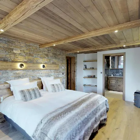 Chalet d'Exception avec Sauna et Cheminée - 12 Pers, 6 Pièces - FR-1-575-32