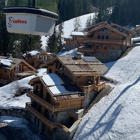 Chalet d'Exception avec Sauna et Cheminée - 12 Pers, 6 Pièces - FR-1-575-32 Chalet